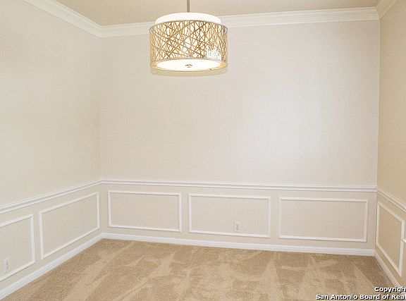 4th image of 8734 Curry Hts