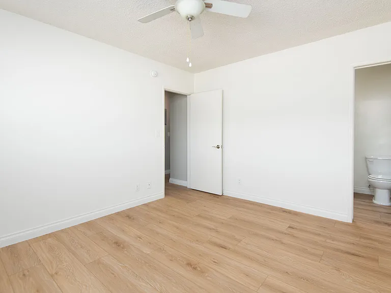 3810 Wade St #14 — Photo 12