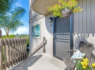 155 Rosebay Dr APT 11, Encinitas, CA 92024