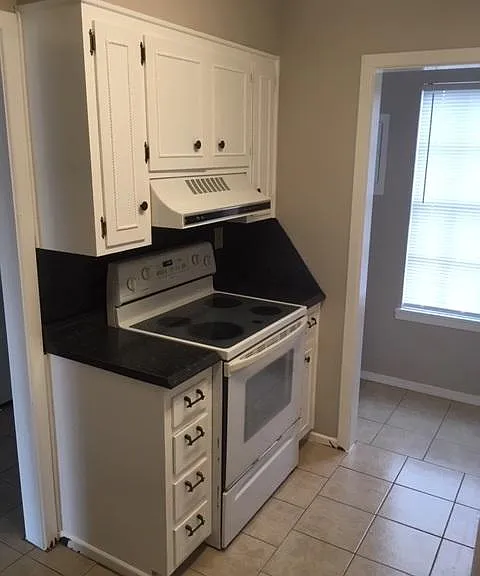 4584 Mistletoe Dr — Photo 3