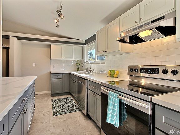 5th image of 7815 Oakridge Dr SW