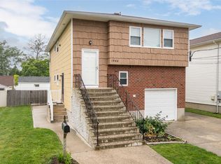 1444 Park Ave, Merrick, NY 11566