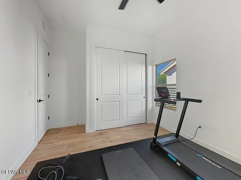 5636 River Run St — Photo 32