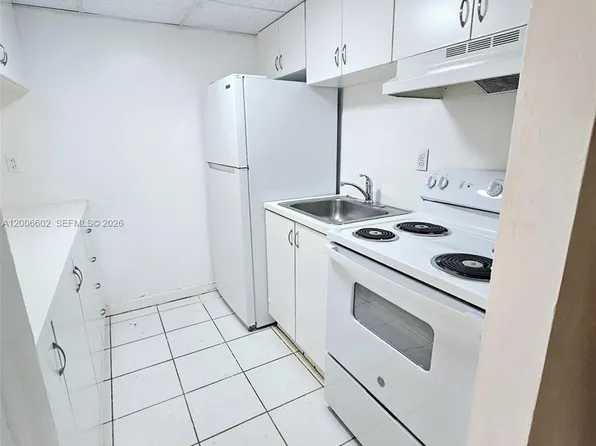 251 NW 177th St, Miami Gardens, FL