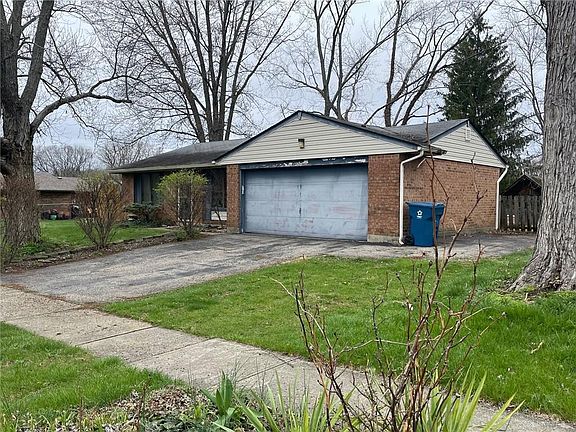 3rd image of 4815 Trailside Ct