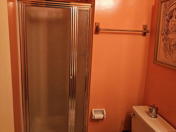 5th image of 87 Kelmar Ave