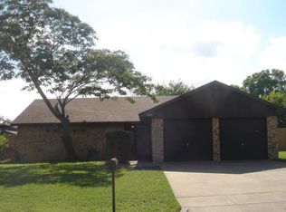 6928 Stonewall Rd, Fort Worth, TX 76140