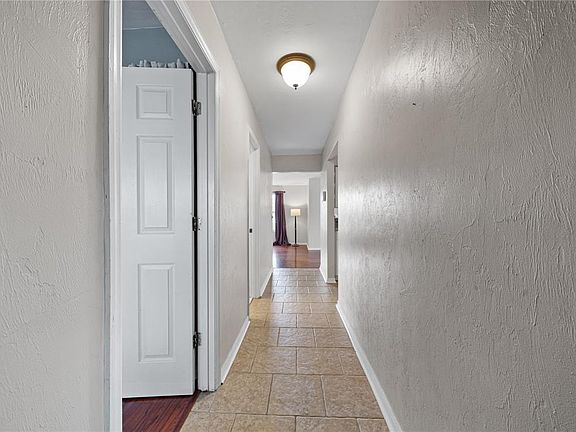 3rd image of 6400 NW 106TH PLACE #3