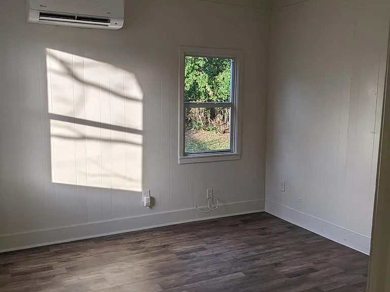 301A Sampson Ave — Photo 6