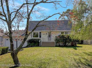 462 W Park Ave, Oakhurst, NJ 07755
