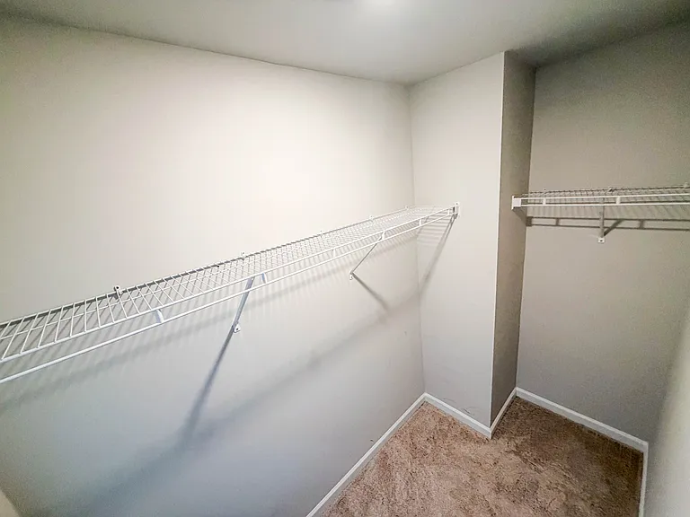628 Sidney Ct — Photo 24