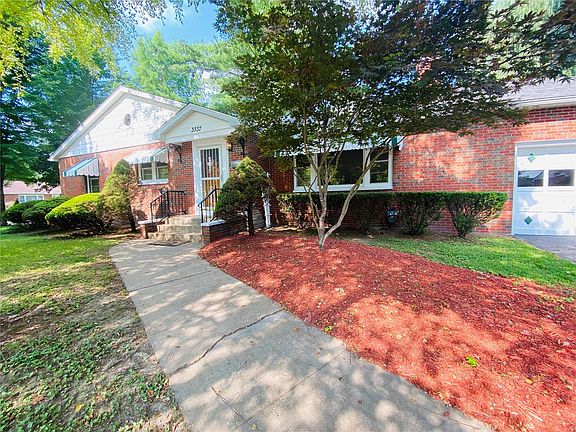 3rd image of 3337 Redbud Ave