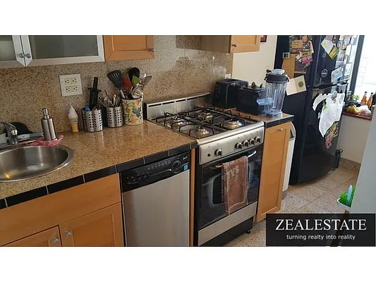 Rented by ZealEstate Group Inc | media 23