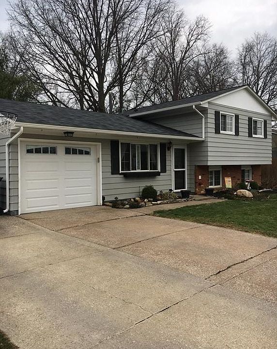 1st image of 4798 Hollyview Dr
