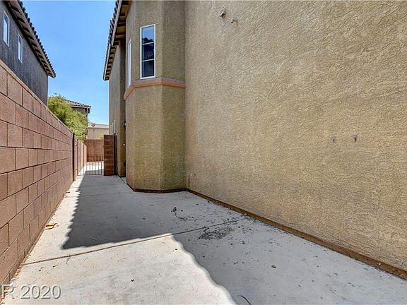 4th image of 9541 Parker Springs Ct