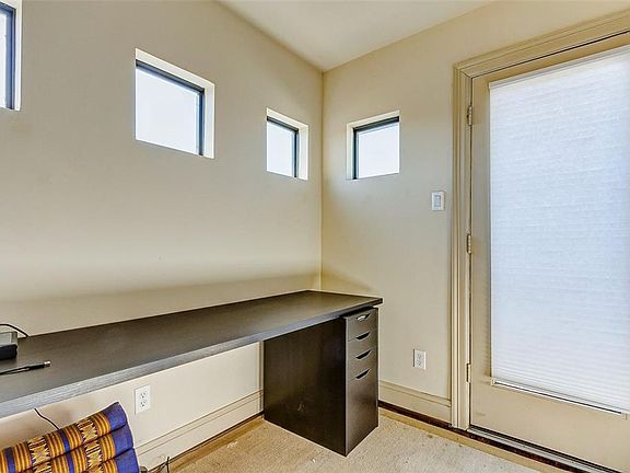 2nd image of 1922 Winter St