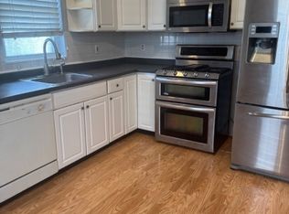 380 Peshine Ave, Newark, NJ 07112