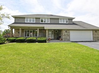 12115 White Pine Trl, Homer Glen, IL 60491