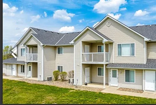 Boulder Ridge Apartments and Townhomes Photo 1