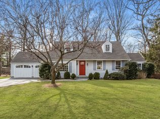 2 Great Hill Rd, Darien, CT 06820