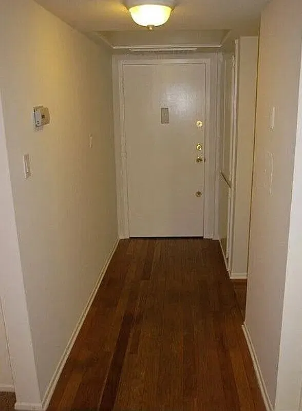 1 bed, 2.0 bath, 908 sqft, $2,099 — Photo 2