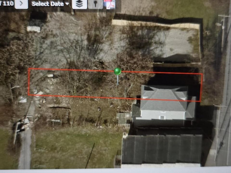 2nd image of 529 Saint Clair Ave