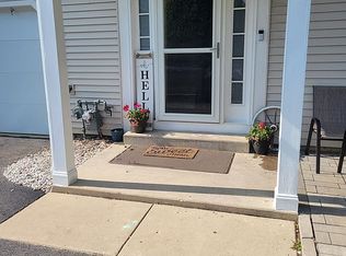 278 Juniper Cir, Streamwood, IL 60107