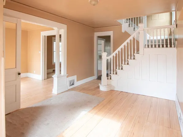 1238 N 34th STREET, Milwaukee, WI 53208
