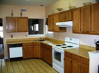 Pass Thru to Family Room