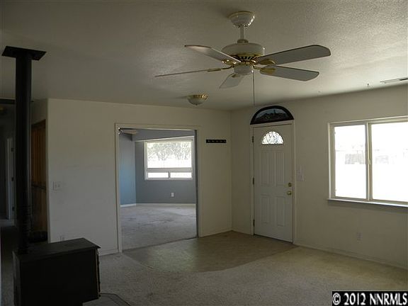 3rd image of 29 S Willhoyt Ln