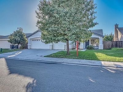 3rd image of 5015 Alee Ln
