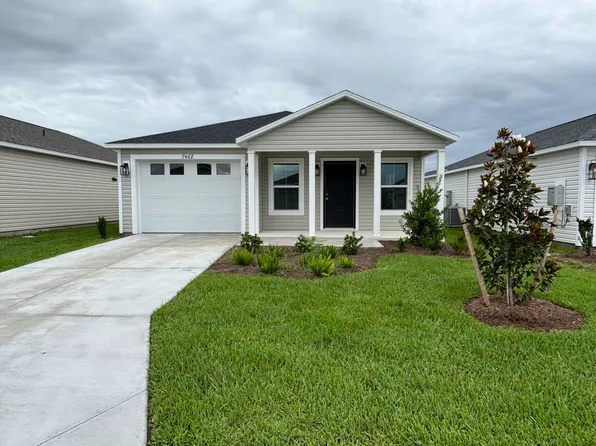 7468 Dupuis Ave, Okahumpka, FL 34762