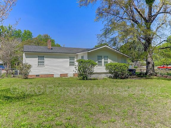 2nd image of 2401 Eagle Dr