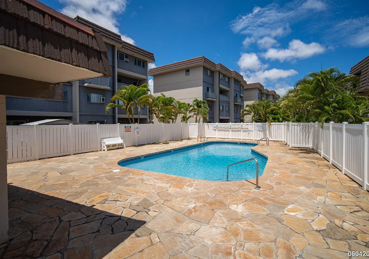 2 Bedroom, 1.5 Bath Condo in Foster Heights Villas — Photo 3