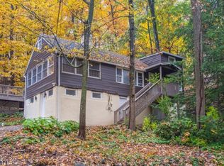 13 Wenatchee Rd, Highland Lakes, NJ 07422