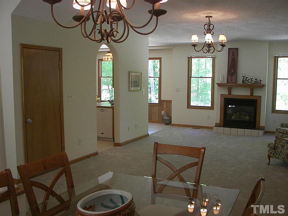 5th image of 2303 Hardwood Dr