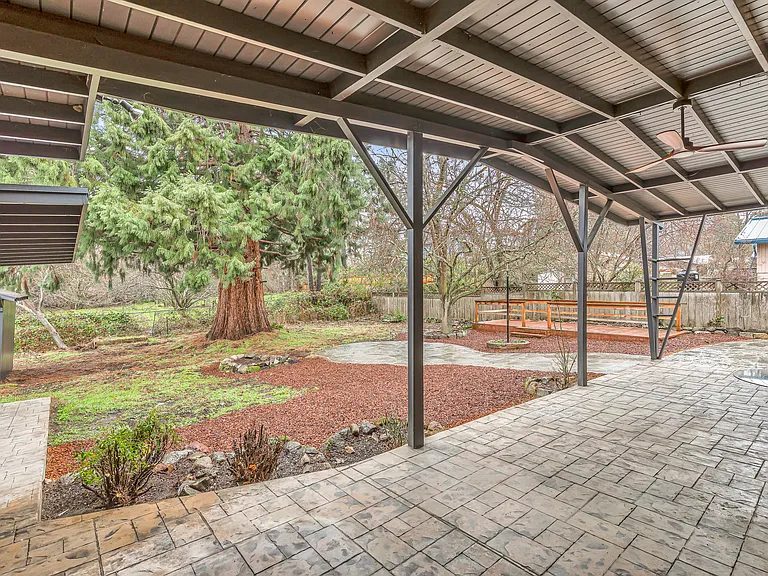 810 Glendale Ave — Photo 40