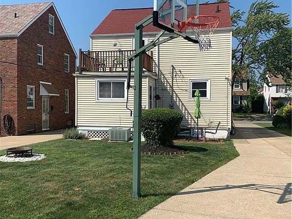 3rd image of 21780 Kennison Ave