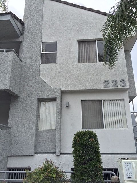 1st image of 223 N Buena Vista St APT 102
