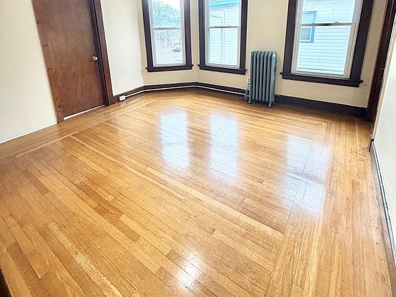 5th image of 346 Norton St #2F
