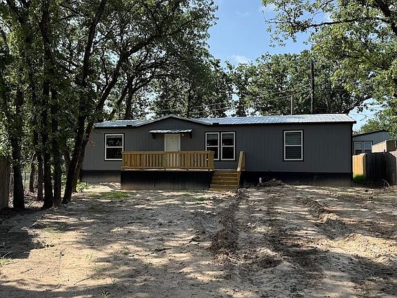 2nd image of 1628 Pelican Ct