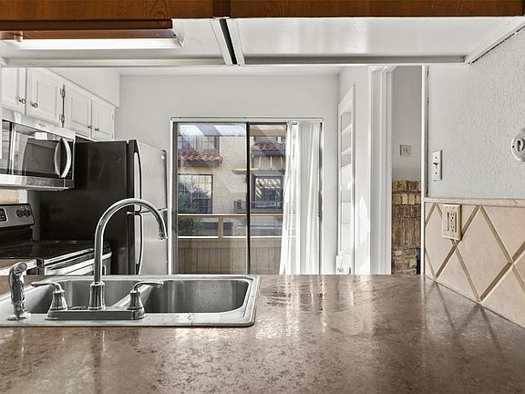 2nd image of 4800 Northway Dr APT 13A