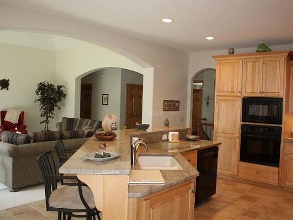 4th image of 1005 Silverwood Pl
