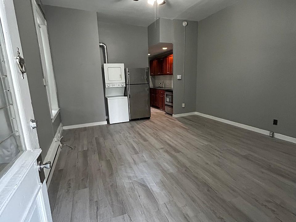 1st image of 31 S 45th St Floor 1