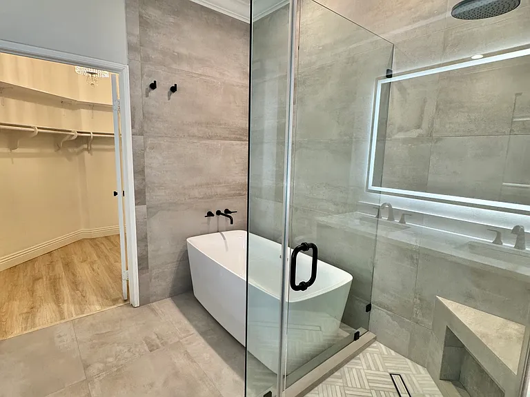 10604 Valley Spring Ln #106 — Photo 13