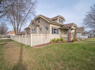 2804 E Van Norman Ave, Saint Francis, WI 53235