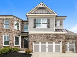4439 Sierra Creek Dr, Hoschton, GA 30548