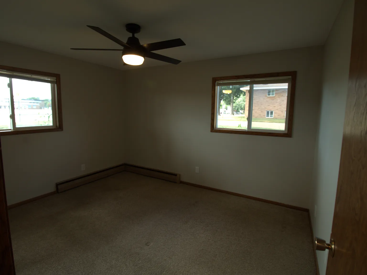 2 bed, 900 sqft, $1,800 — Photo 4
