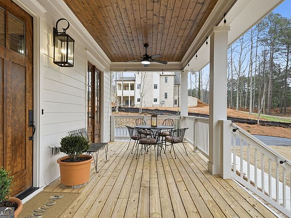 5th image of 881 Arnold Mill Rd