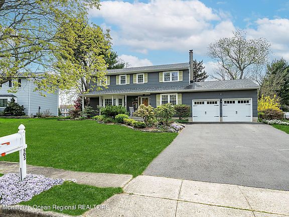 2nd image of 505 Oakview Drive